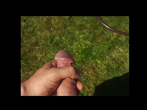 ❤️ Horúca kočka si nechá jebnúť ružovú kundičku a vystrieka sa so squirtom v letnej záhrade ️ Porno vk na sk.watchhentai.ru ️❤